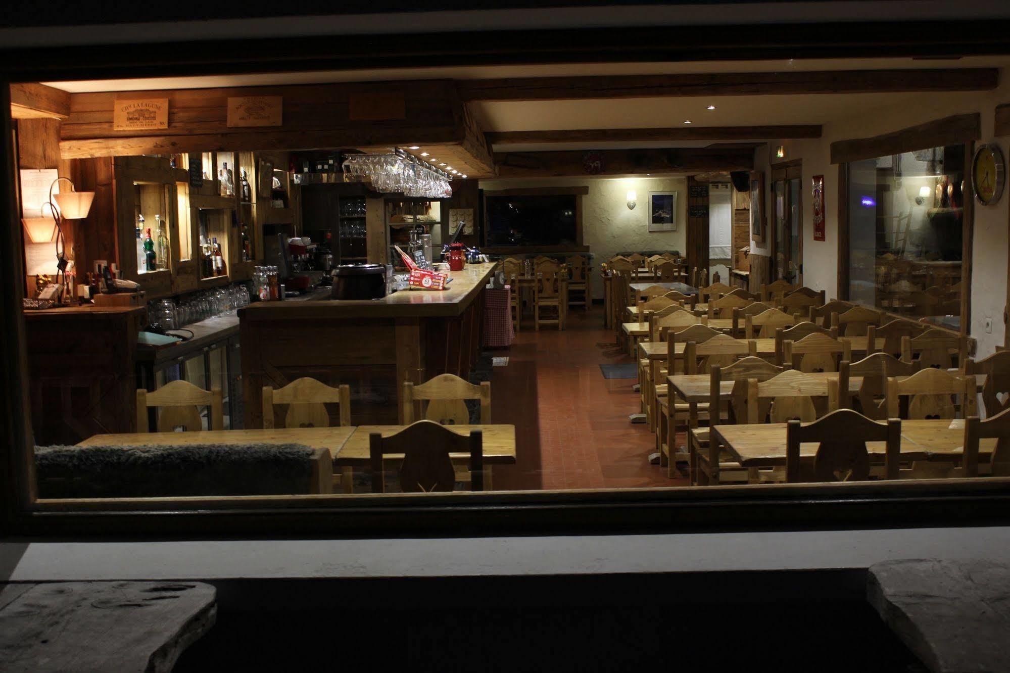 Hotel Restaurant U'Fredy La Clusaz Exterior foto