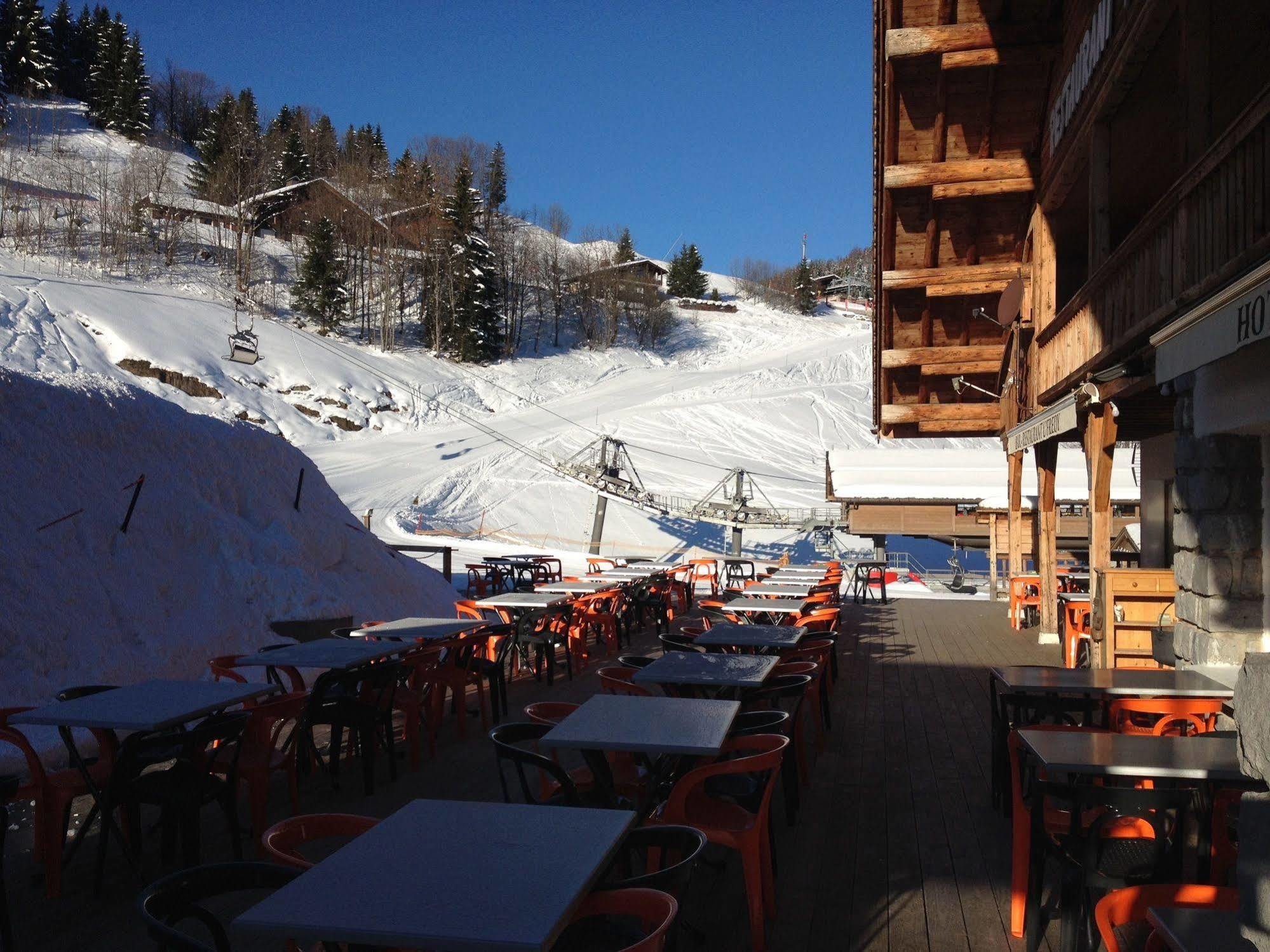 Hotel Restaurant U'Fredy La Clusaz Exterior foto