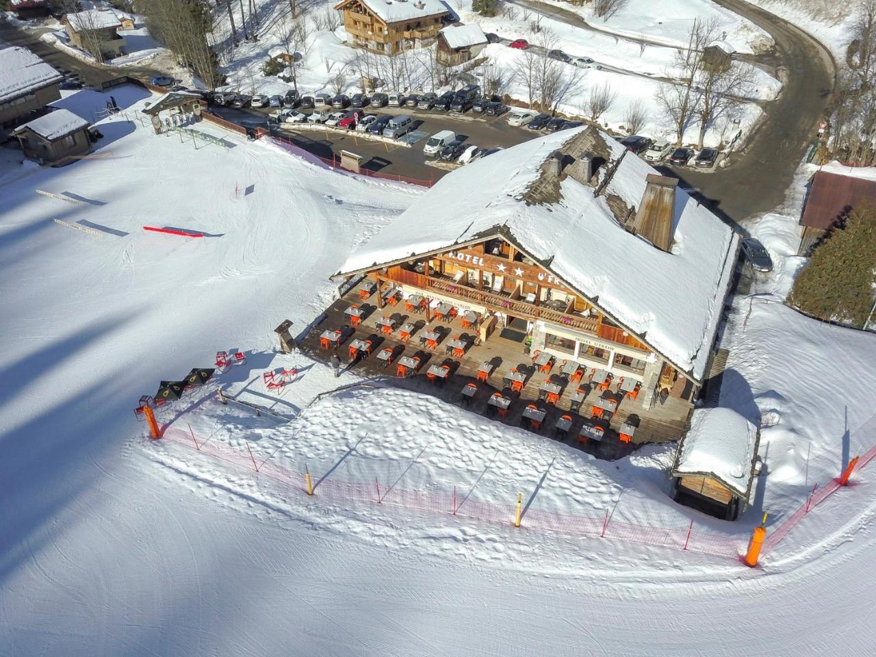 Hotel Restaurant U'Fredy La Clusaz Exterior foto